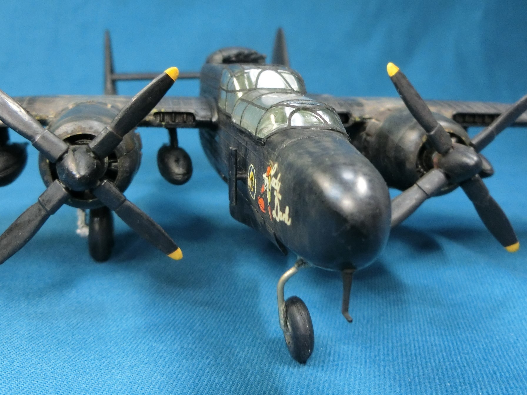 エアフィックス 1/72 P-61 ブラックウィドウ - モデログラード：模型とアメコミの日々