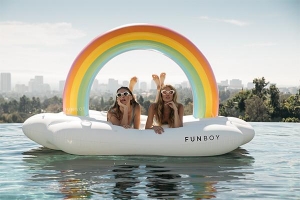 Rainbow Float2