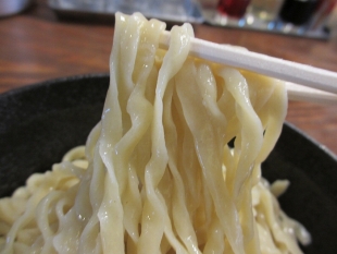 八ちゃん　つけ麺　麺 (2)